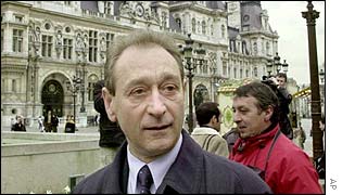 Mr Delanoe outside City Hall