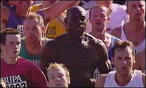 Former boxer Frank Bruno running the course