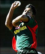 Baisya bowling for Bangladesh