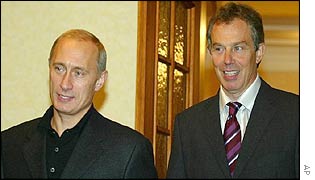 Russian President Vladimir Putin (left) and UK Prime Minister Tony Blair