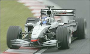 Kimi Raikkonen drives excellently in the McLaren