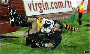 Edinburgh beat Newport 27-17