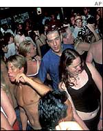 Dancers at the Sari Club, August 2000