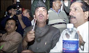 Congress leader Ghulam Nabi Azad (c) at a party meeting after the polls