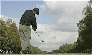 Woosnam shoots 29 on the front nine to square the match but mistakes near the close cost him dear