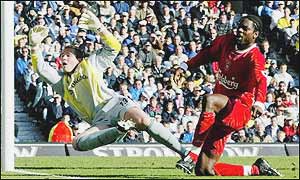 Salif Diao beats Paul Robinson at the near post on 66 minutes