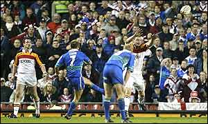 Sean Long scores the winning drop goal for St Helens