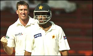Glenn McGrath traps Pakistan opener Taufiq Umar lbw for just five