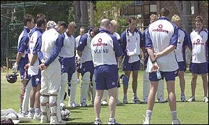 England cricket team halt practice in Australia to remember the Bali dead