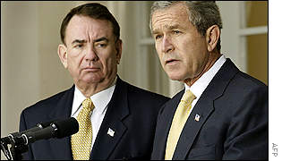 US President George W Bush, right, announced the drug scheme with Secretary of Health and Human Services Tommy Thompson by his side.
