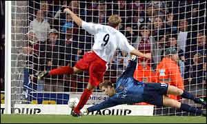 James Beattie puts Southampton ahead