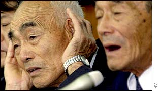 Yuko Hamamoto (left) brother of Fukie Hamamoto and Tamotsu Chimura, father of Yasushi Chimura, Tokyo, 23 October 2002