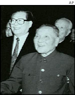 Jiang Zemin with Den Xiaoping (AP)