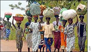 Women fleeing government-held areas