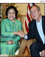 Indonesian President Megawati and US President George Bush 