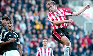 James Beattie scores his third to give Southampton a 3-2 lead