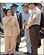 Megawati Sukarnoputri at the Bali bombing site
