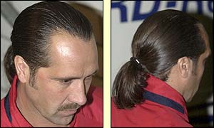 Seaman pays a visit to the hairdressers but only opts for a trim as the ponytail remains, if a little shorter than before