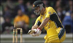 Steve Waugh dismissed in one of his final one-day innings