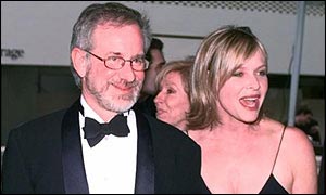 Spielberg and wife Kate Capshaw visit Cuba