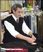 Salvador Ode, shopkeeper