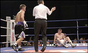 McCullough's accurate shots eventually end the fight in the fourth round