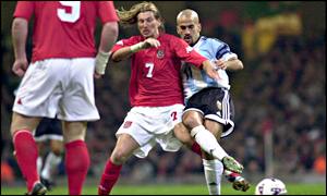 Midfielder Robbie Savage and four other Wales players will play club matches four days before the Euro 2004 qualifier in Azerbaijan 