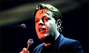 Eddie Izzard is to take up the role of Bri in New York 