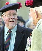 Old soldiers reminisce