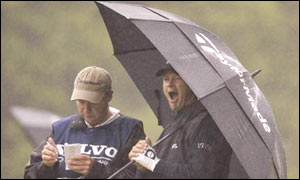 Goosen finds the second round of the Volvo PGA Championships at Wentworth a bit of a bore