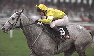 One Man in action in the 1994 Henessey Gold Cup at Newbury
