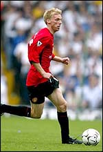 Luke Chadwick in action for Manchester United