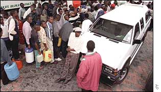 Queuing for fuel in Harare