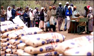 Distributing food aid