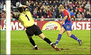 Juilio Rossi gives Basle a dream start