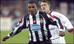 Juventus win Group E ahead of Newcastle United