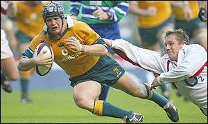 Elton Flatley scores a try in first-half injury-time as Australia reduces England's lead to three points 