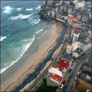 Aerial shot of oil on Malpica beach ( photo courtesy of AFP)