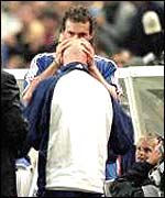 Laurent Blanc kisses Fabien Barthez