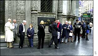 Argentines queuing outside a bank