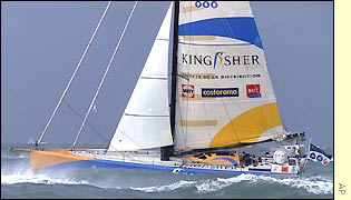 Ellen MacArthur sets off from the French coast in her Kingfisher boat