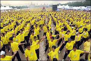 Mass aerobics work-out in Bangkok 