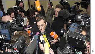 Chancellor Wolfgang Schuessel after voting