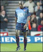 Arsenal's Sol Campbell is dismissed at Southampton