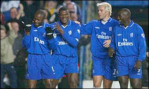 William Gallas recieves the plaudits from his team mates after his goal