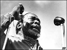 Jomo Kenyatta speaks in Nairobi in 1962