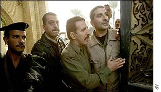 Iraqi officials open the gates