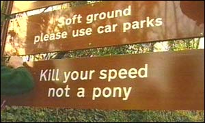 Pony speed sign
