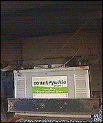 Undercarriage of lorry