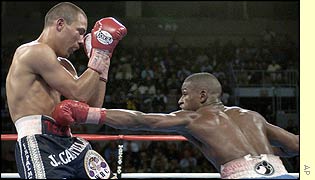 Jose Luis Castillo could not wrest the title from Floyd Mayweather